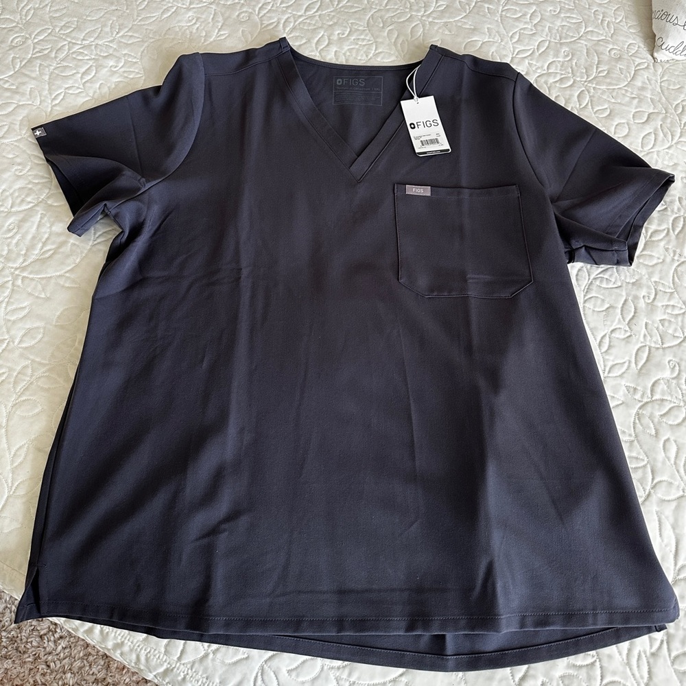 Figs NWT Charcoal gray Catarina.  Size XXLarge